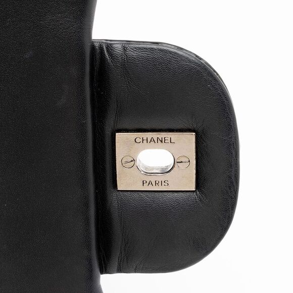 Chanel Patent Leather Classic Jumbo Double Flap Bag - Picture 10 of 15